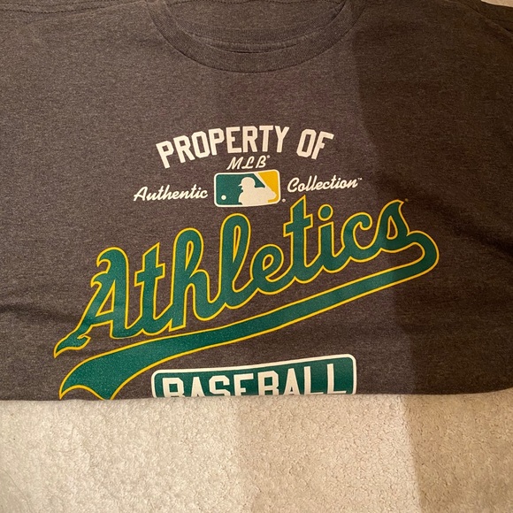 Oakland A’s shirt - Picture 1 of 2